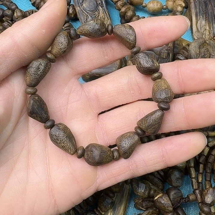 沉香手串卜*星沉香沉水树丁老料1009发一