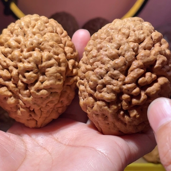 桃核把件疙瘩龙金刚