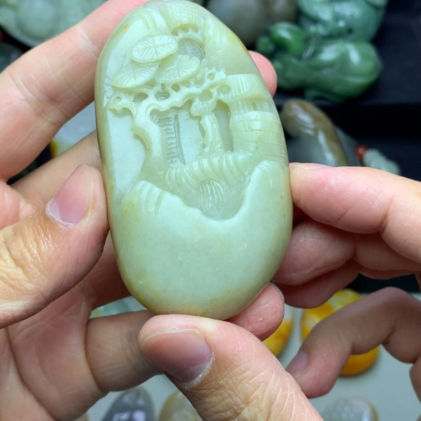 【闪购商品】颈饰未镶嵌和田玉