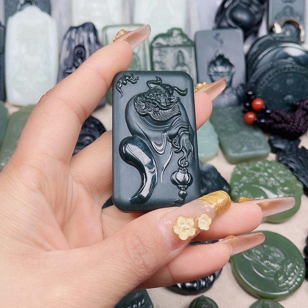 和田玉（青玉）颈饰未镶嵌