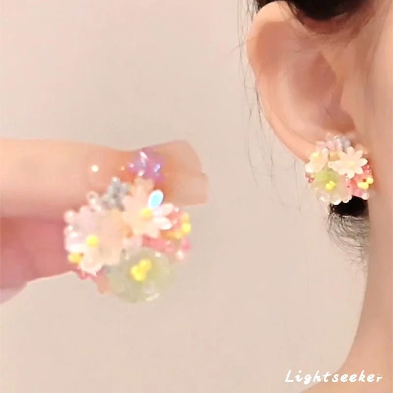 【寻光】多巴胺彩色米珠绣球花耳钉配裙子设计感精致甜美串珠耳饰女