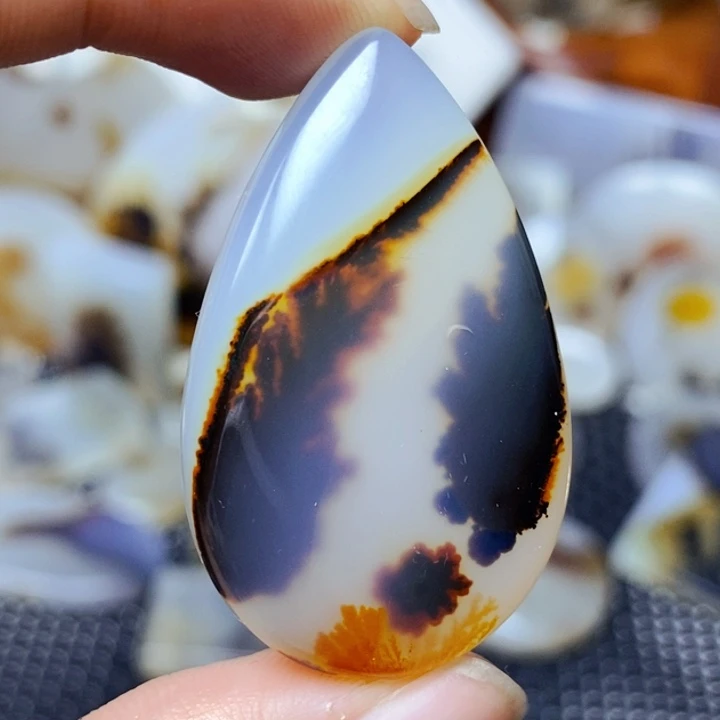 玛瑙/玉髓未镶嵌珠宝半成品