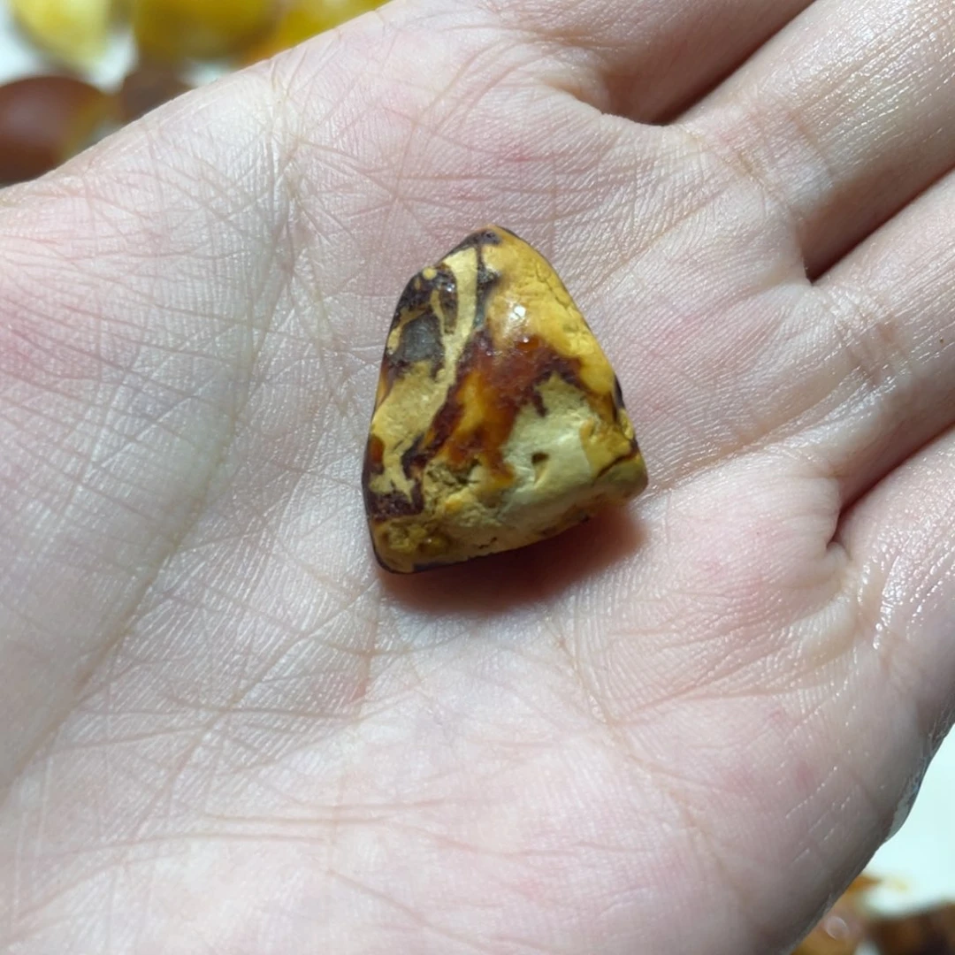 定制琥珀天然原矿