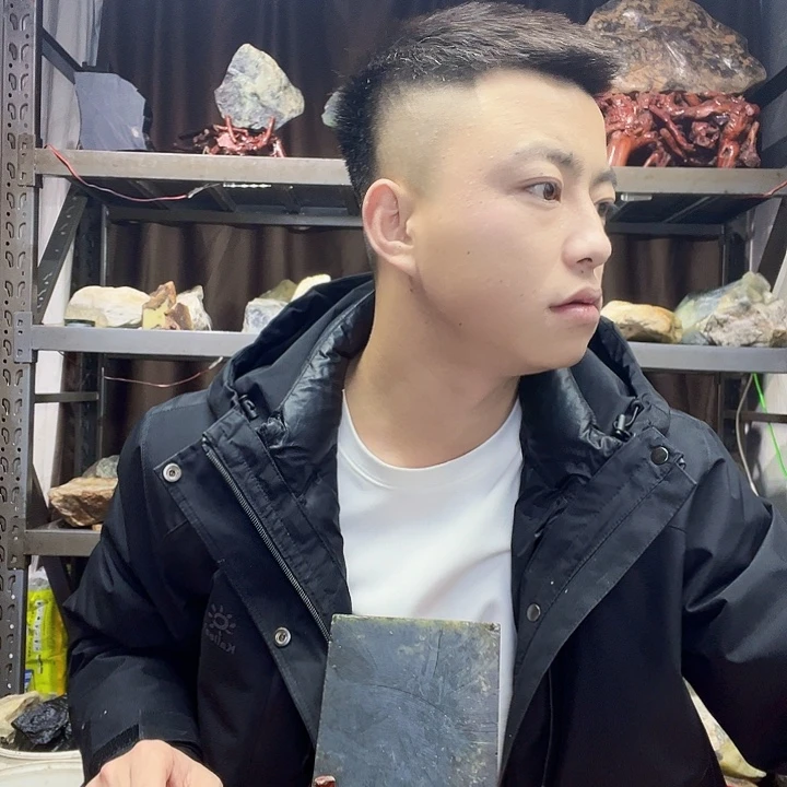 彗***尾蛇纹石玉未镶嵌珠宝奇石5