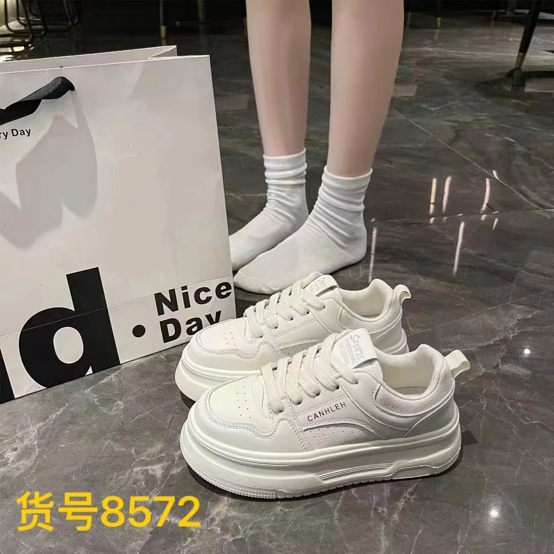 8572真皮超轻底秋季休闲小白鞋