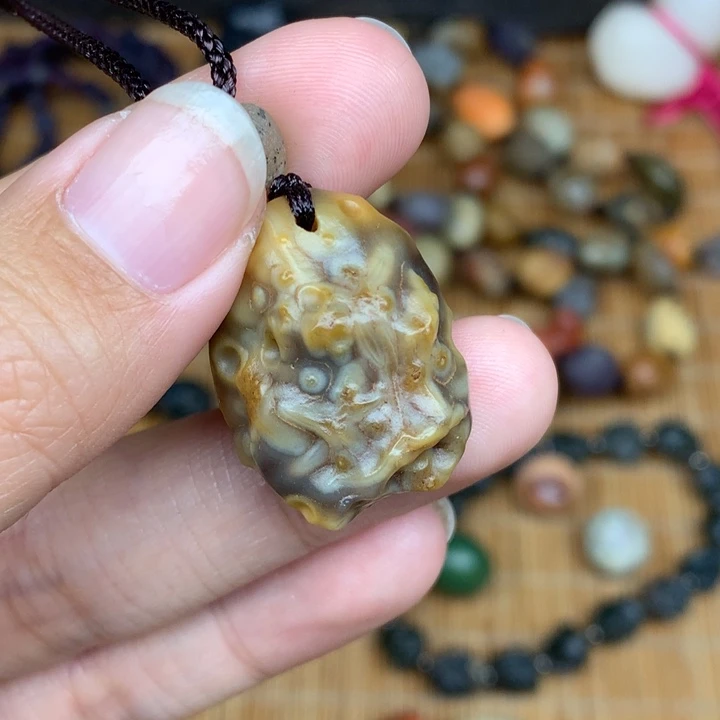 玛瑙/玉髓珠宝半成品未镶嵌人****毛