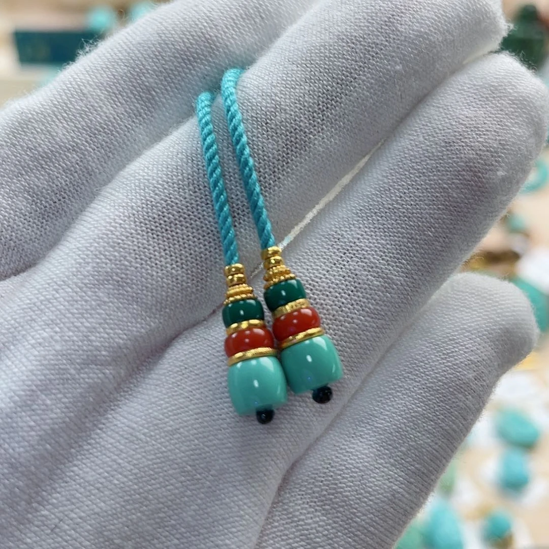 绿松石珠宝奇石18K金镶嵌