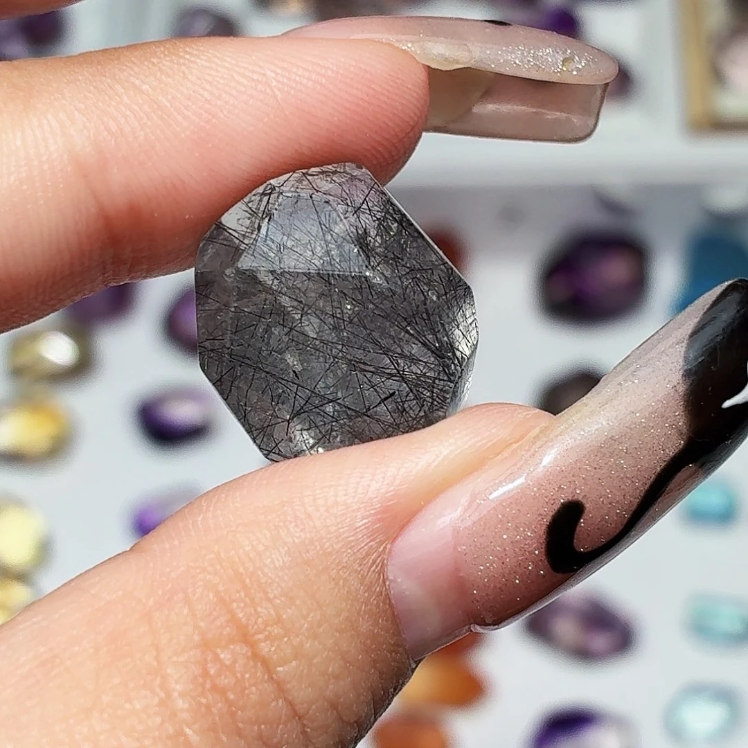 水晶未镶嵌珠宝半成品满发冰闪黑发