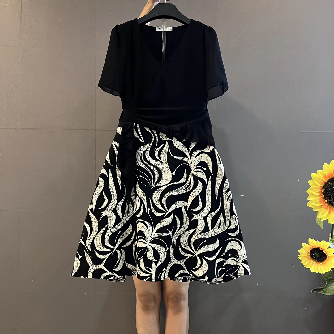 轻职风时尚优雅气质V领拼接洋气印花假两件显瘦遮肚连衣裙