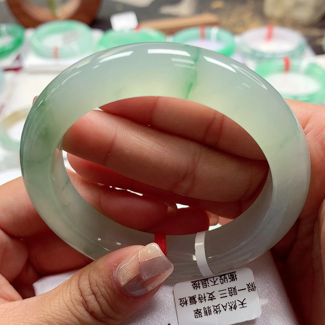 翡翠手镯未镶嵌58正92号88