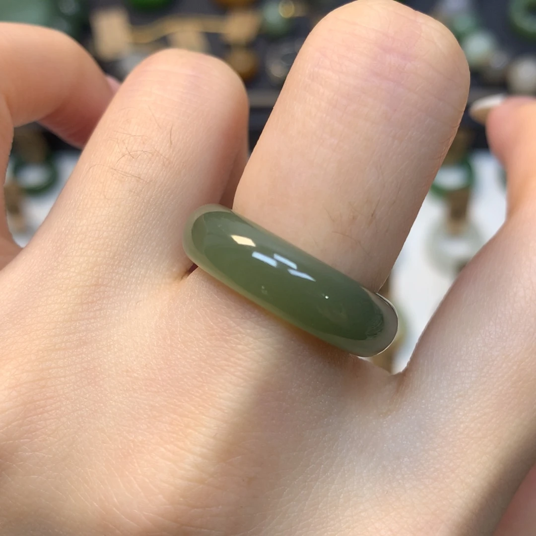 和田玉戒指未镶嵌冰底青提茉莉