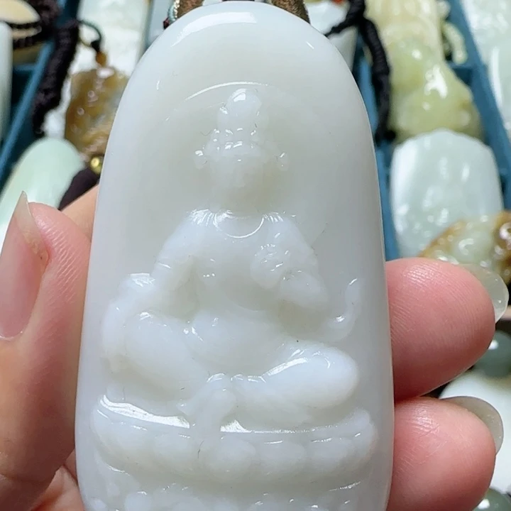 和田玉未镶嵌颈饰