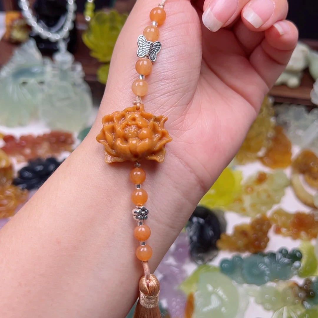 蛇纹石玉未镶嵌压襟