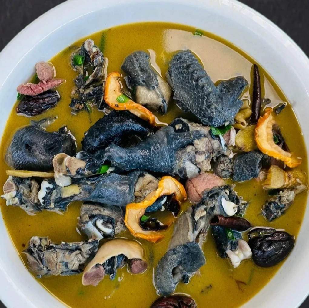 云南临沧特色火腿木瓜母鸡 酸辣鲜香