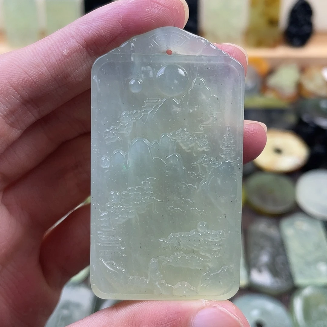 蛇纹石玉未镶嵌颈饰