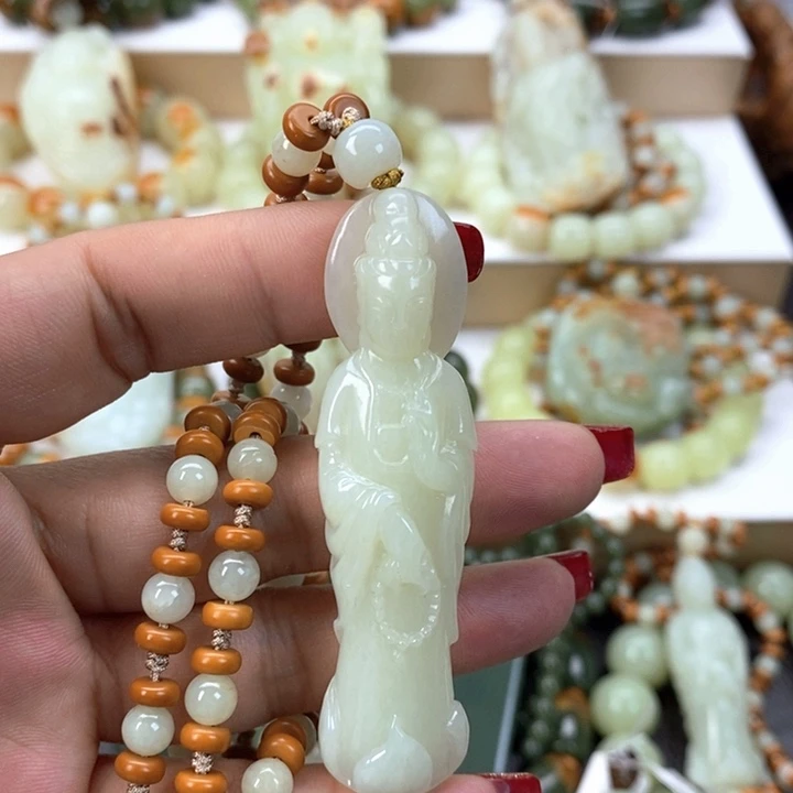 【闪购商品】透闪石质玉挂件未镶嵌