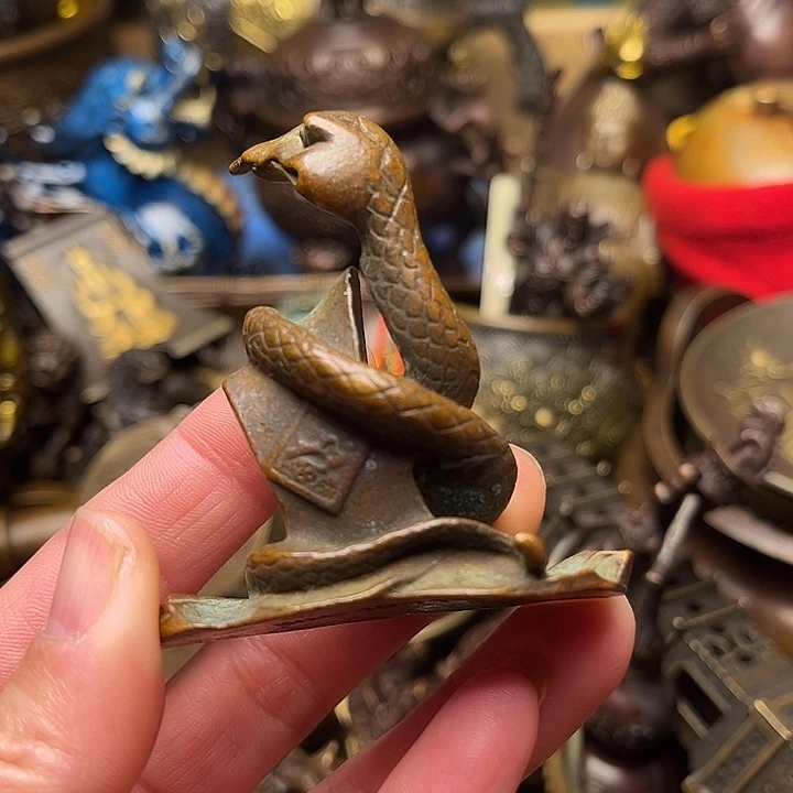 精美铜器批发档口