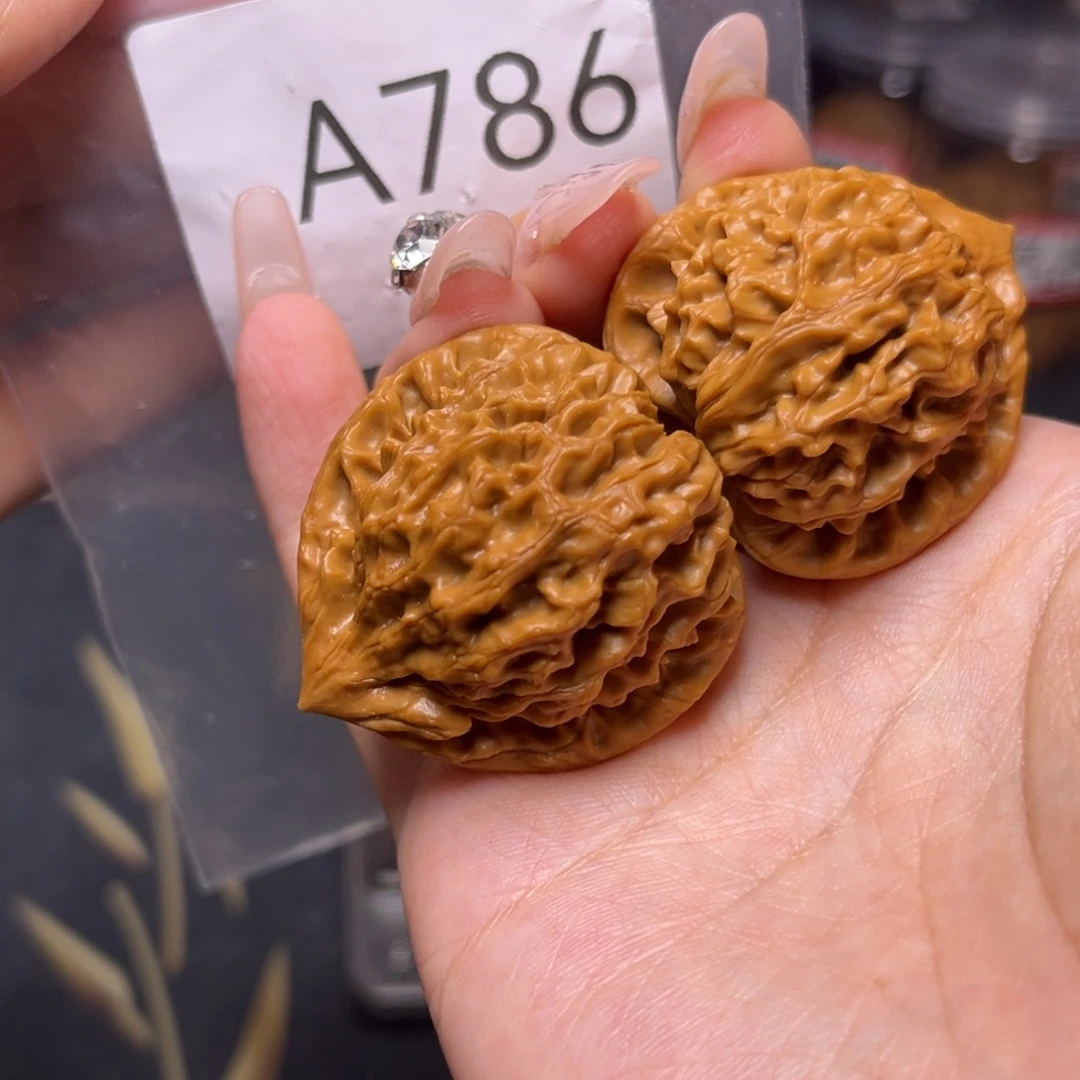 文玩核桃吊坠龙门涧38