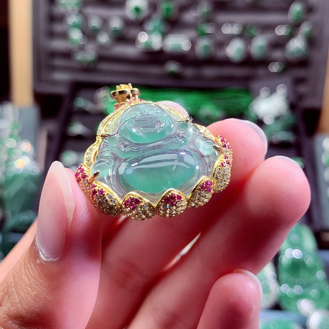 翡翠未镶嵌颈饰挂件
