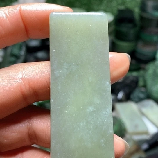 未镶嵌和田玉（糖玉）珠宝半成品