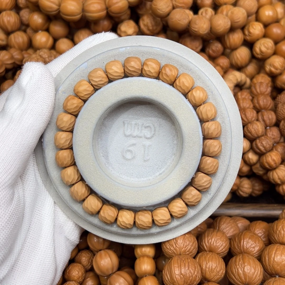 猴头核桃手串张****全品开山无相