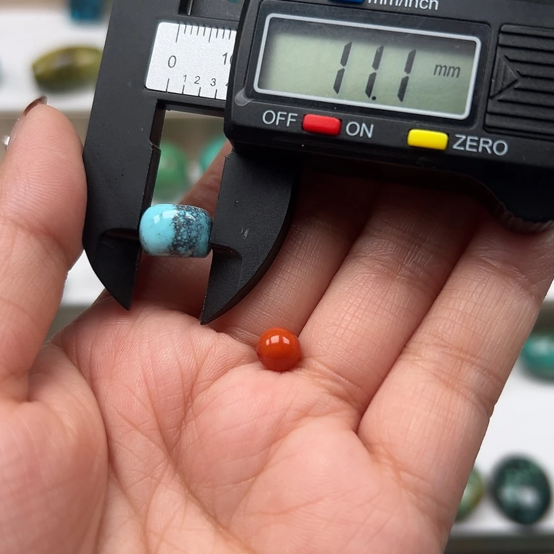 南红玛瑙未镶嵌珠宝奇石