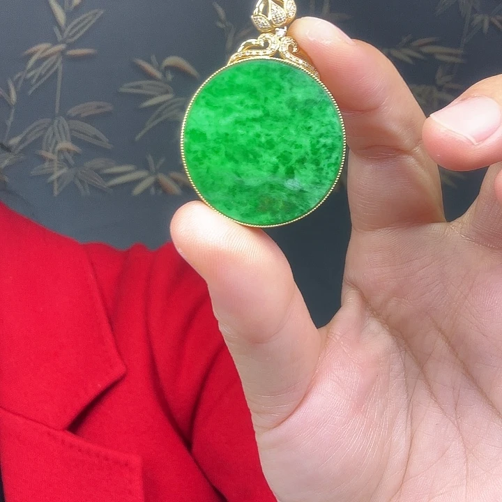 沈***司翡翠18K金镶嵌吊坠(不含链)特价