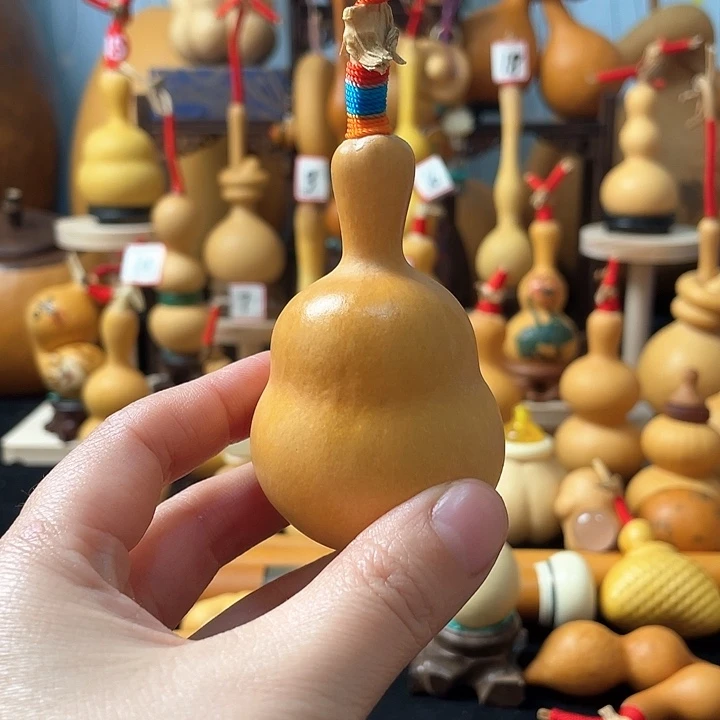 米*亚葫芦丝和别人一起看节目我们