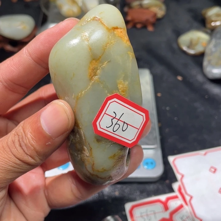 颈饰未镶嵌和田玉360