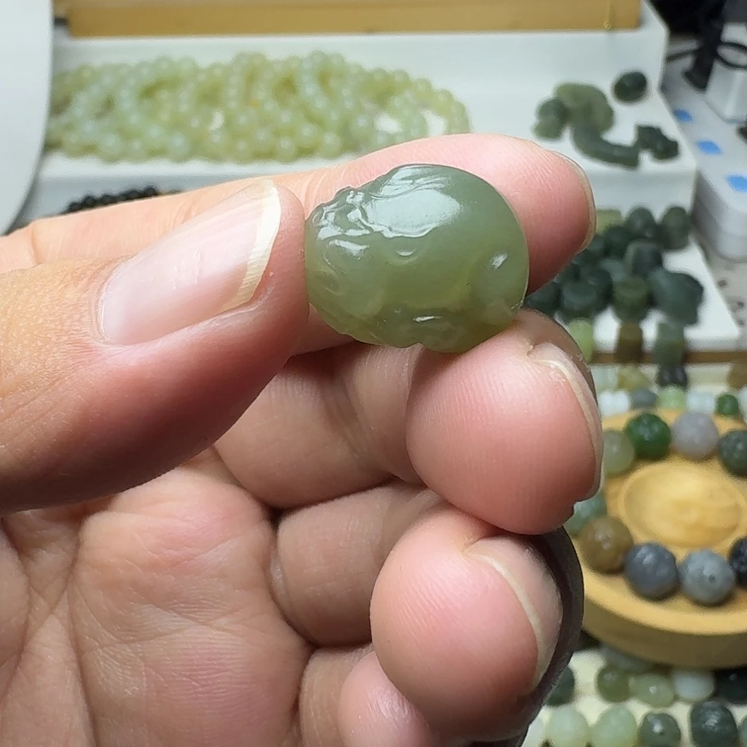 吉***祥和田玉未镶嵌珠宝半成品和田玉趴趴貔貅14×18㎜
