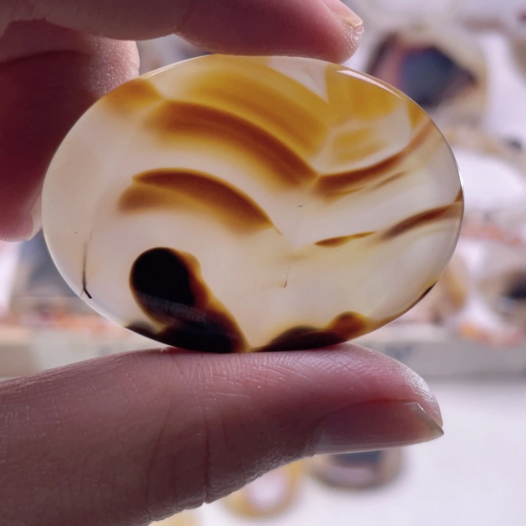 玛瑙/玉髓未镶嵌珠宝奇石
