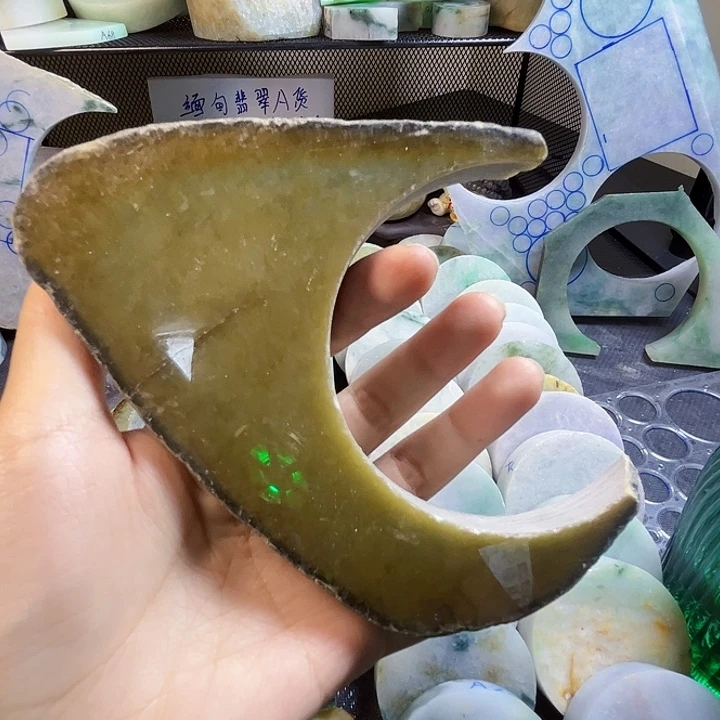 翡翠裸石缅甸翡翠