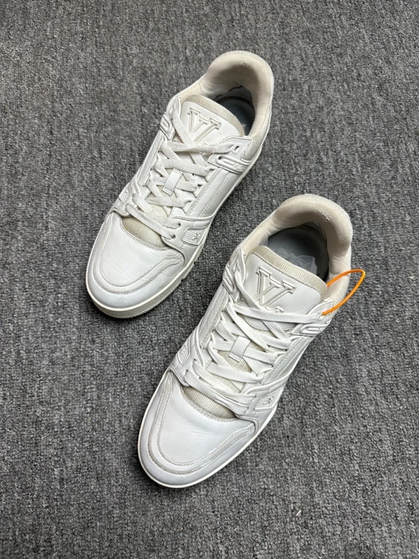 95新 LouisVuitton/路易威登 板鞋/ lv trainer白色/40.5码