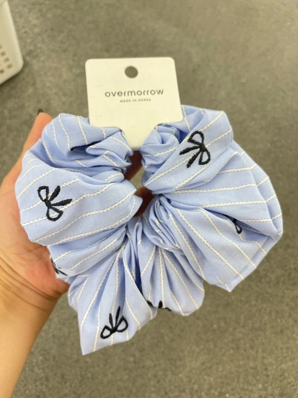 新品 蓝色蝴蝶结大肠发圈