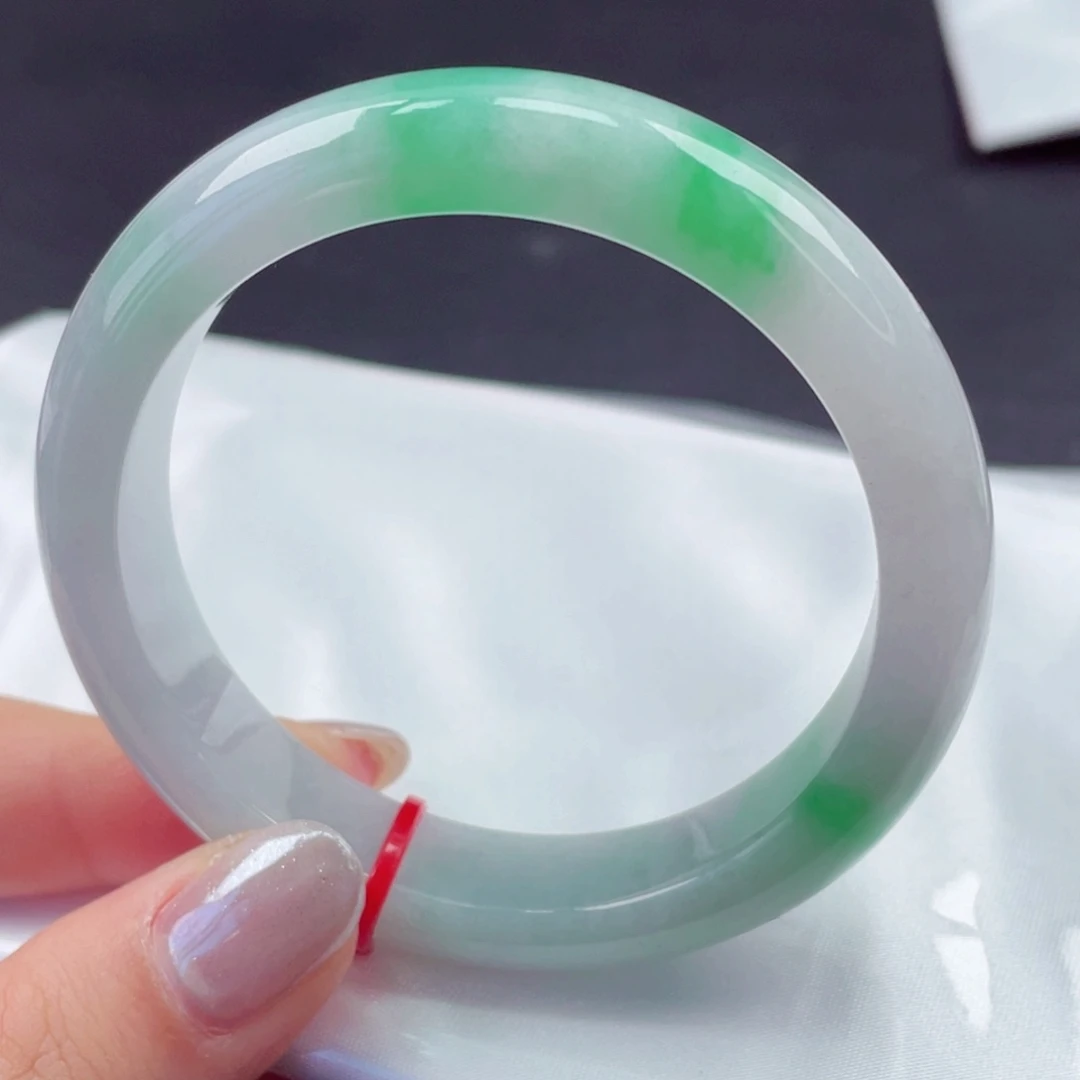 翡翠未镶嵌手镯56圈口