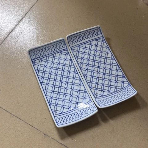 瓶瑕疵瓷片不退不换。。。。。。。。。。。