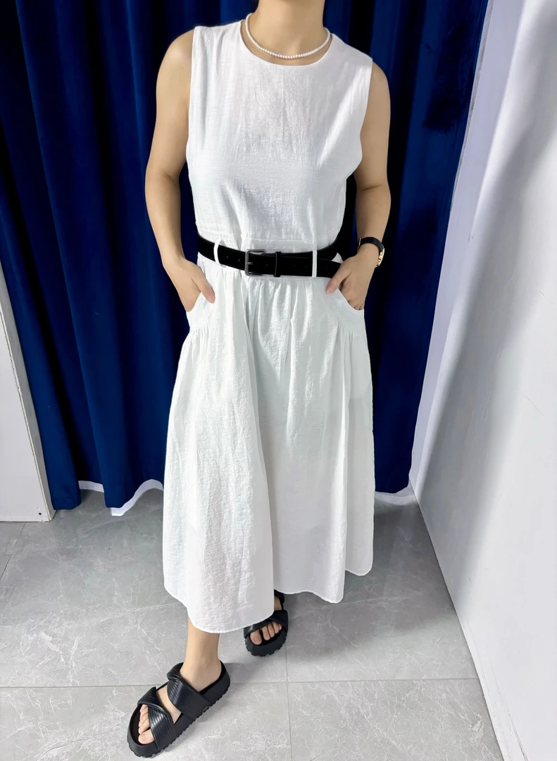 夏日极简轻奢通勤连衣裙女装