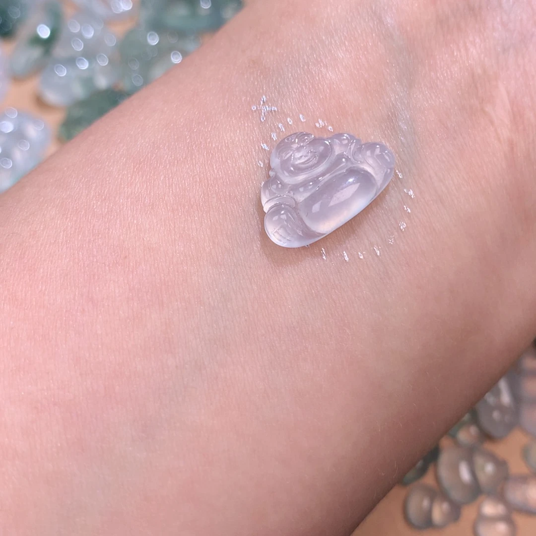 定制翡翠未镶嵌坐佛