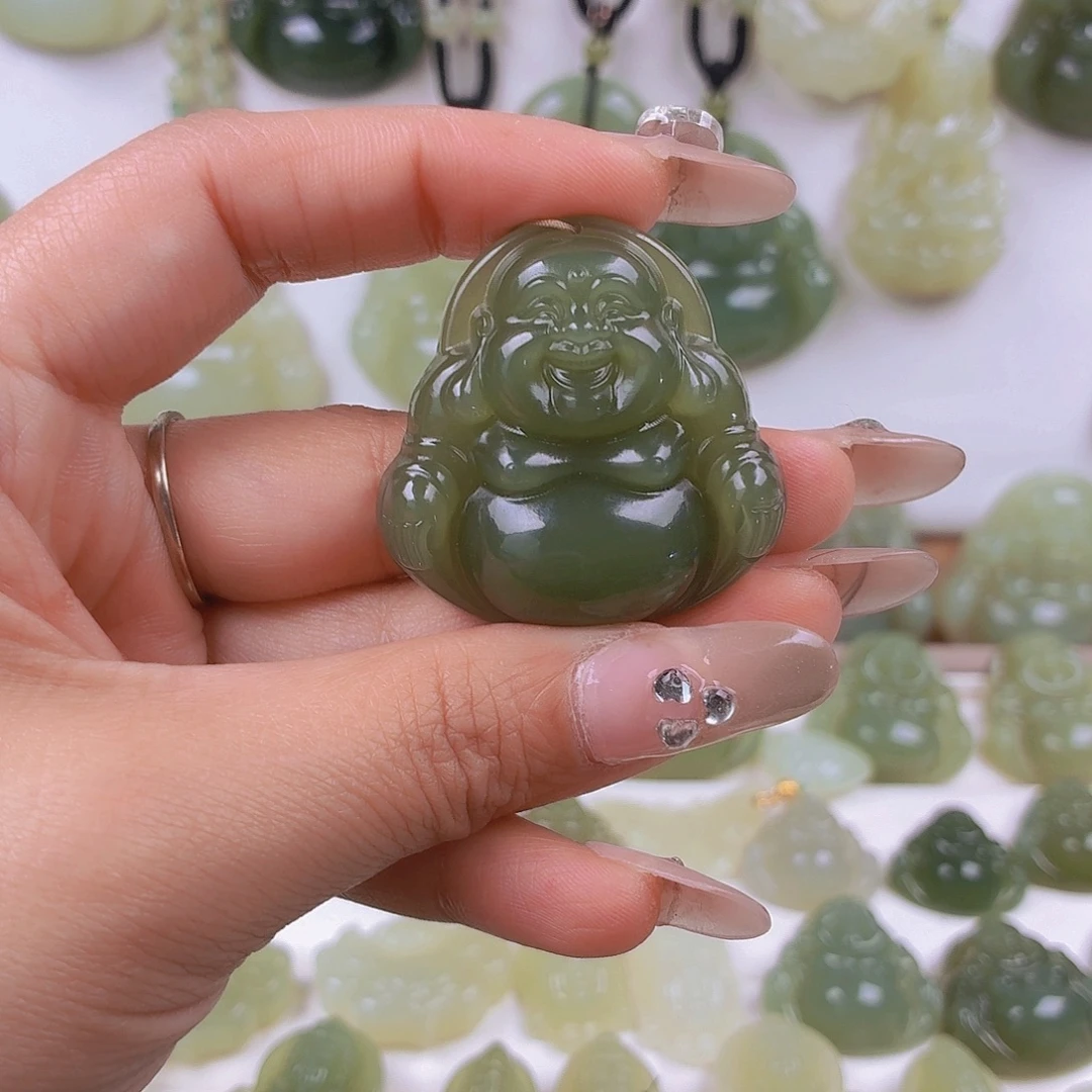 和田玉未镶嵌颈饰40尺寸的