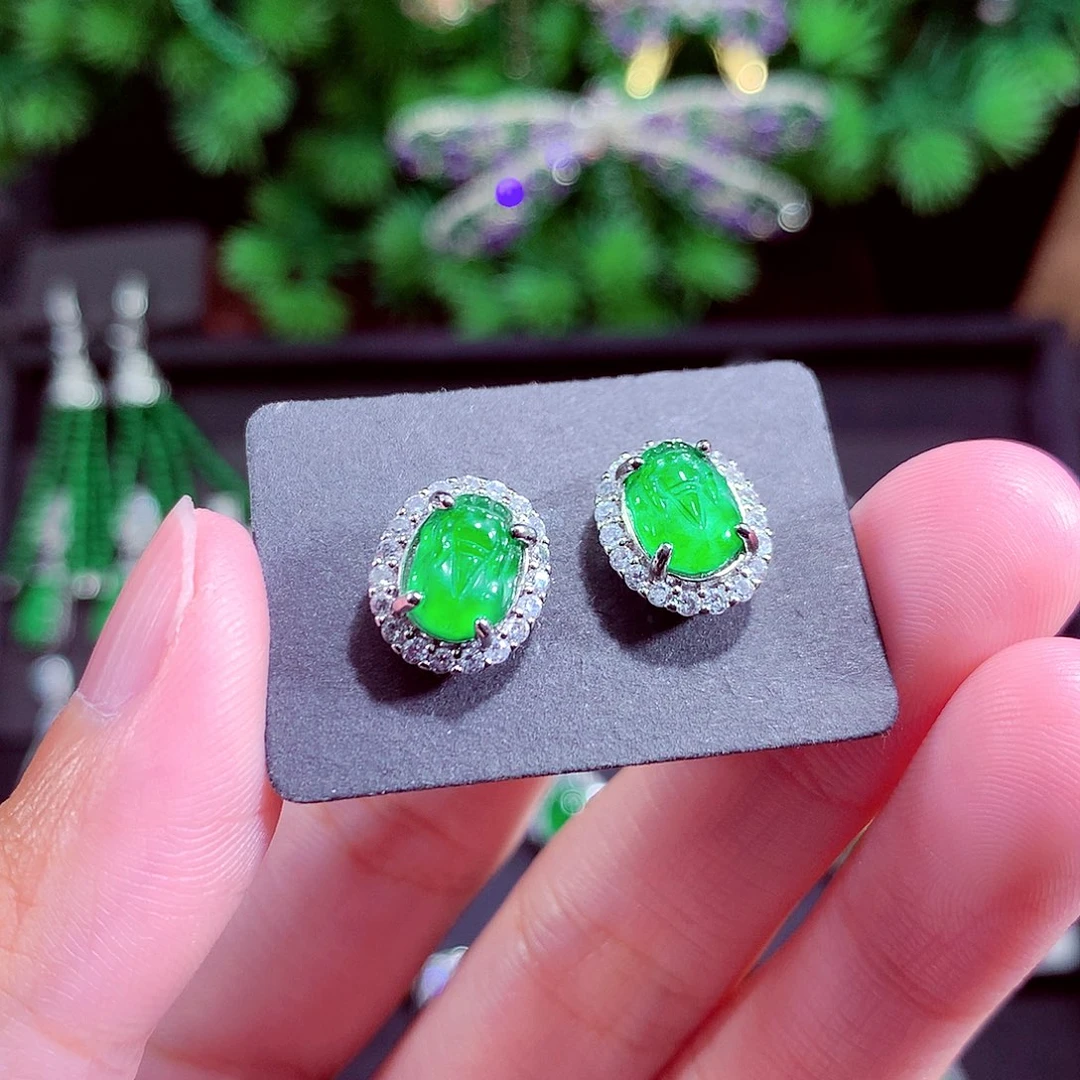 颈饰未镶嵌翡翠天然