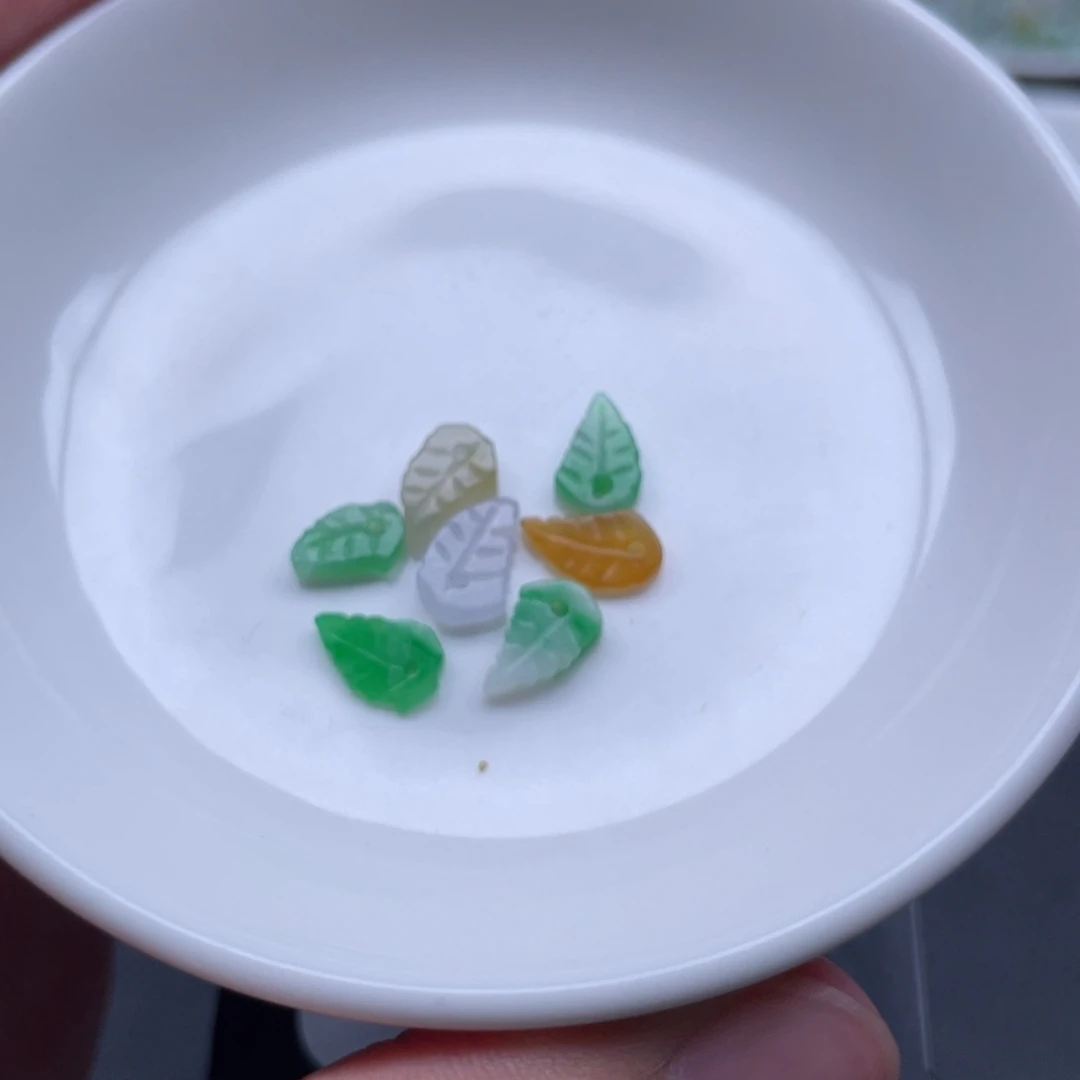 翡翠散珠小树叶7颗