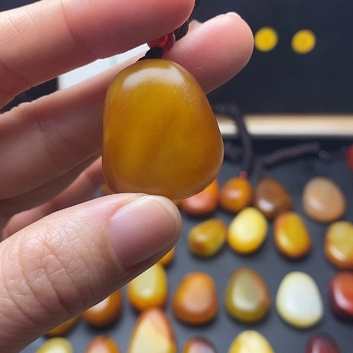 和田玉（糖玉）未镶嵌珠宝半成品