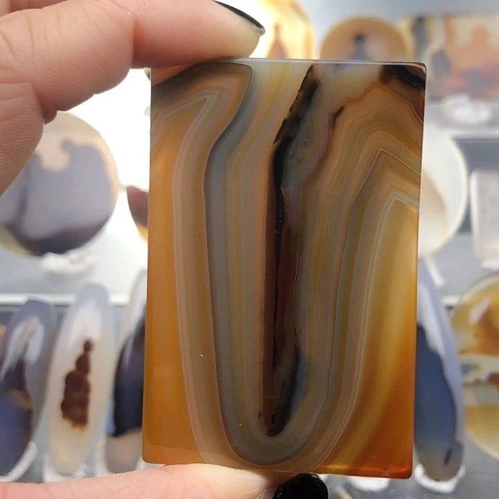 查罗石未镶嵌珠宝半成品136