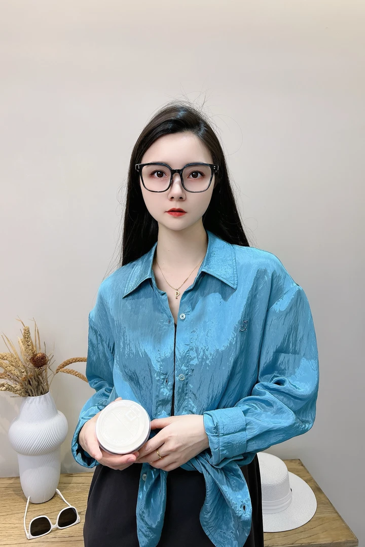 法式高级感蓝色衬衫外套女春夏季设计感小众休闲防晒宽松上衣