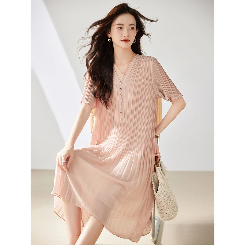 粉色V领雪纺连衣裙女夏新款宽松时尚气质显瘦a字百褶裙子TC2994