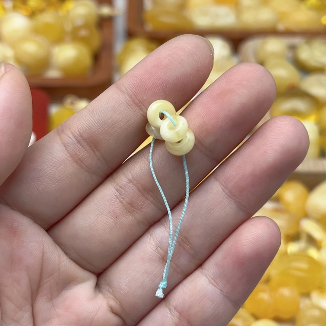 蜜蜡未镶嵌裸石天然