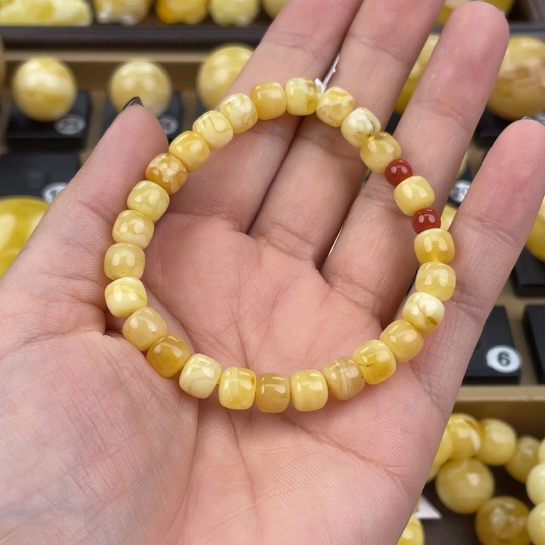 琥珀未镶嵌裸石微瑕50