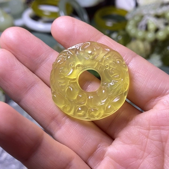 岫玉岫玉颈饰未镶嵌