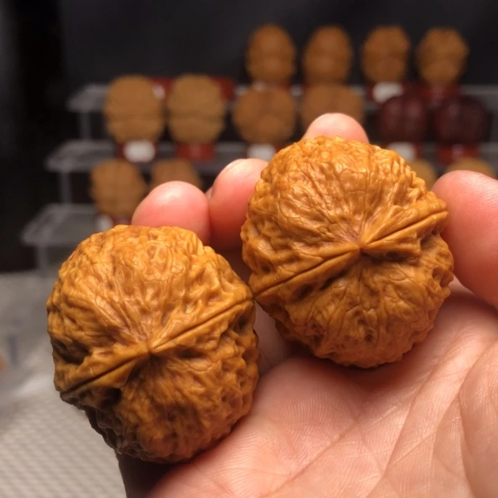 文玩核桃把件27云顶绣球