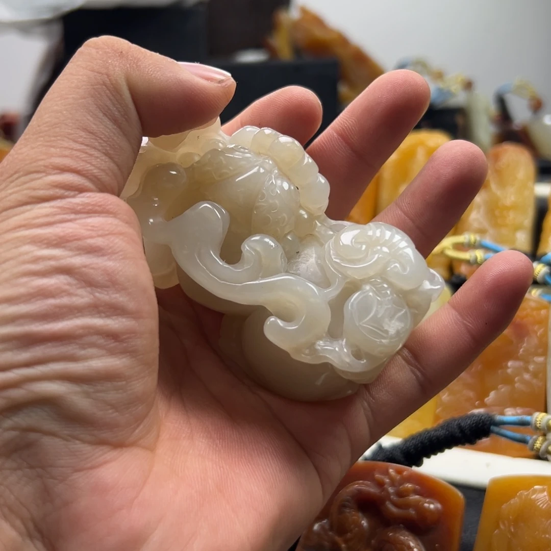 石英质玉（黄龙玉）未镶嵌多选发其一